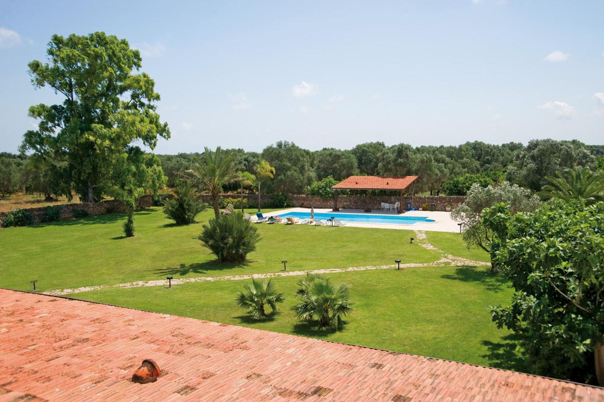 Tenuta Badessa Casalabate Rum bild
